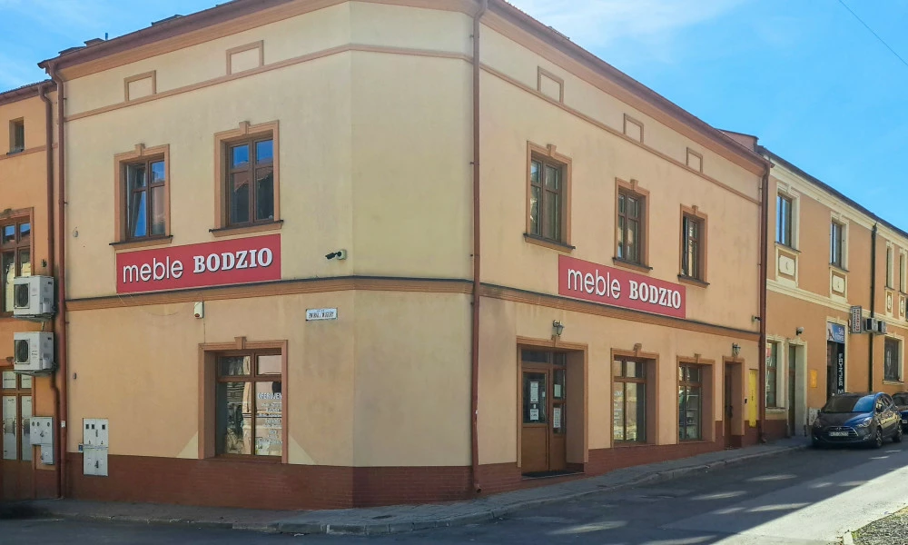 Żwirki i Wigury 11