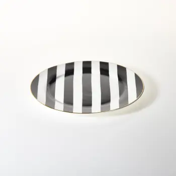 Talerz ceramiczny Rayas biały w czarne pasy 